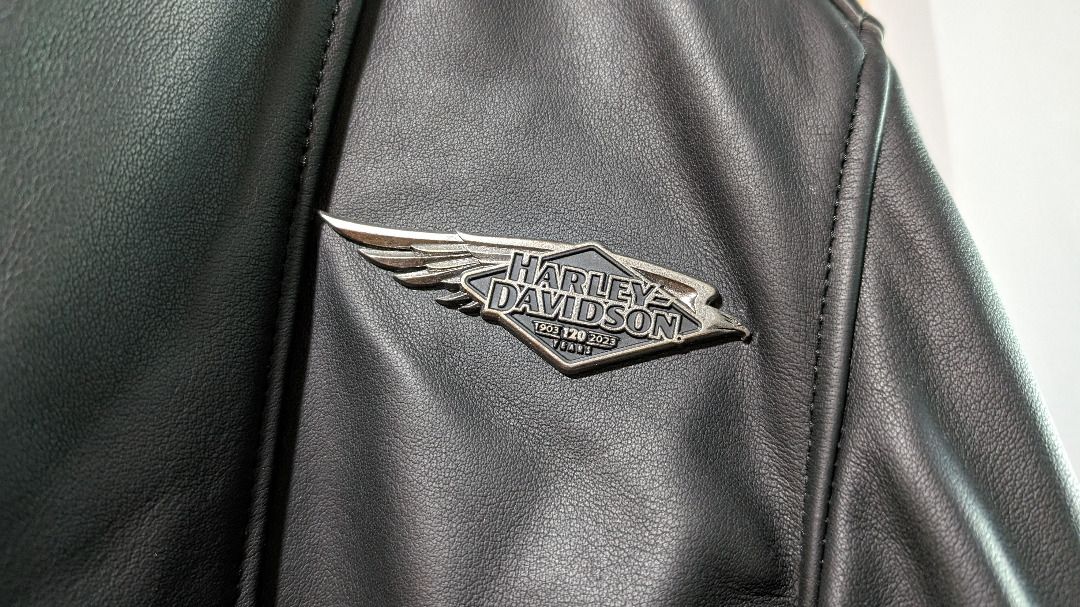 White harley davidson best sale leather jacket