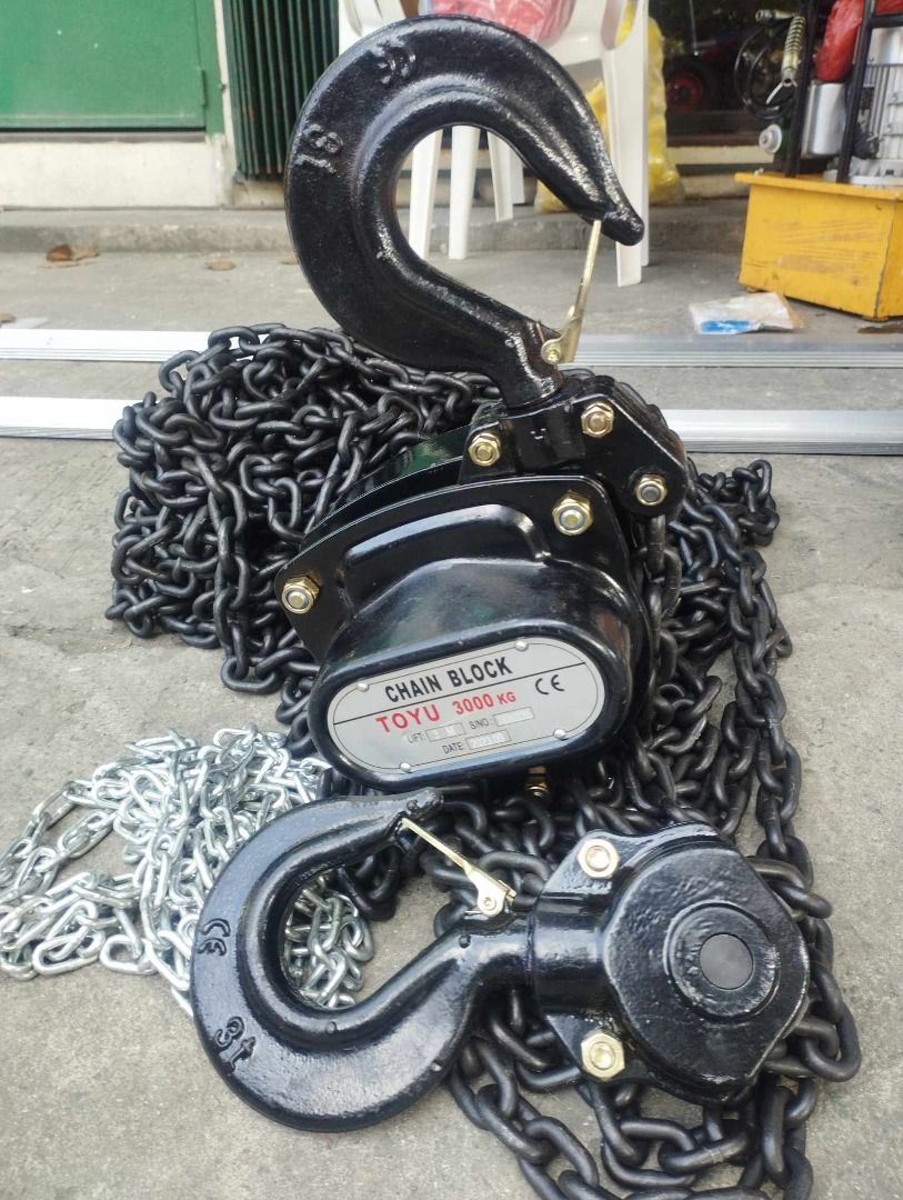 Heavy duty chain block, Commercial & Industrial, Construction Tools ...