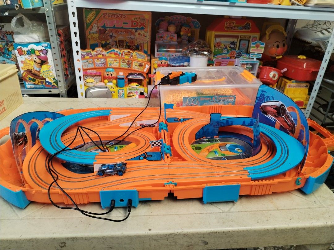 Hot wheels foldaway instant slot deals car raceway