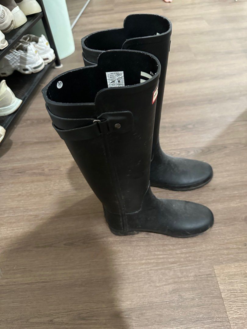 Hunter Refined Back Strap boots 7 US Women s Fashion Shoes on
