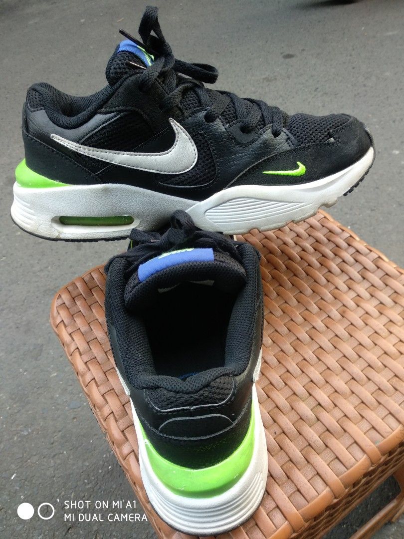 Cari sepatu nike original top