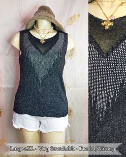 plunging neckline top, Women's Fashion, Tops, Sleeveless on Carousell
