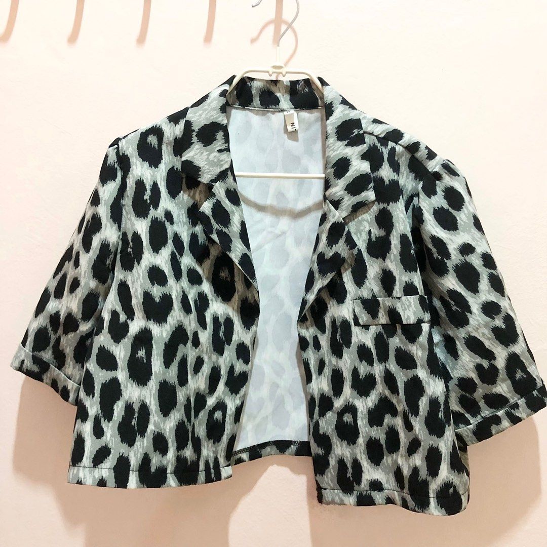 Leopard print outlet short jacket