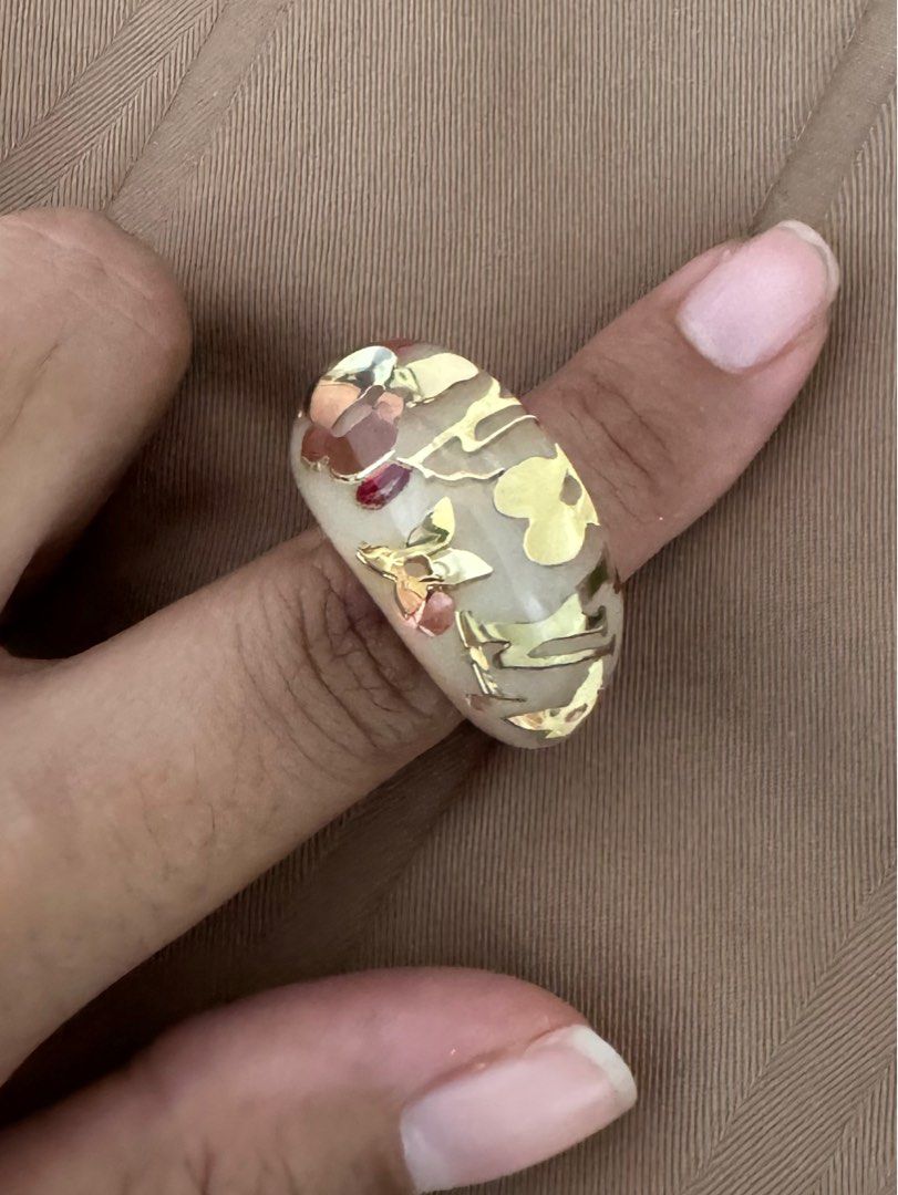 Louis vuitton store inclusion ring