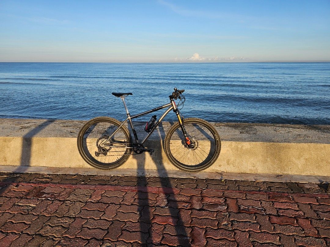 Lynskey MT 27.5 Medium size (Category: Bicycles) located in San Jose. Submitted by jai_abiera (Listing ID 1045544785, Image 1). Description: Lynskey MT 27.5 Medium size Titanium frame, Fox 32 Stepcast Factory, shimano Deore xt 12 speed M8100 groupset, Shimano Deore Xt race Pedal PD- M8000, KCNC Ti Prolite 400mm Seatpost, KCNC SCWing Stem 80mm 6 deg.,Canecreak 110 headset, KCNC SC Bone 710mm 15 deg, KCNC Eva grips, Fizik Saddle, DTSwiss 350 hubs r
