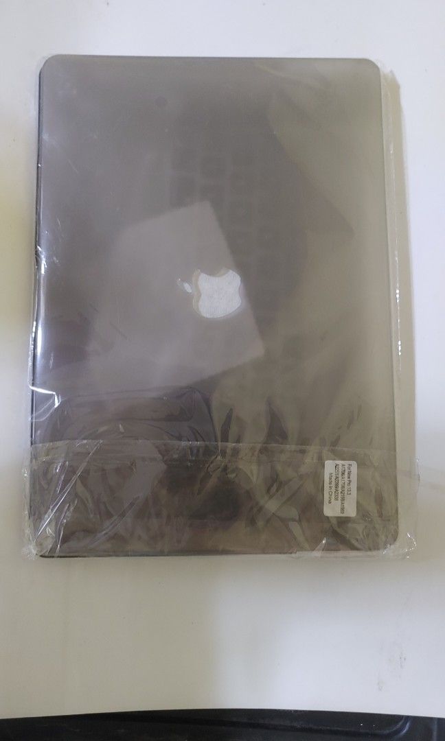 Macbook Pro cases (Category: Laptops & Notebooks) located in Mandaluyong City. Submitted by kinergy04 (Listing ID 1280322070, Image 2). Description: Selling my MBP 2017 cases. some new, some used..