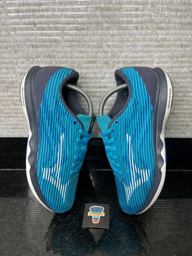 Mizuno wave sale shadow review