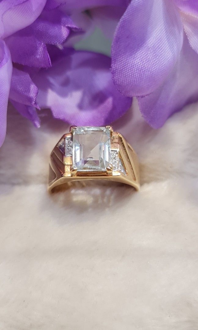 Natural Aquamarine gem ring in 18k 750 solid gold and diamonds