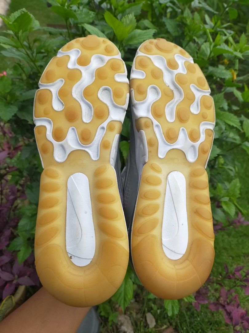Nike 270 react size shop 3