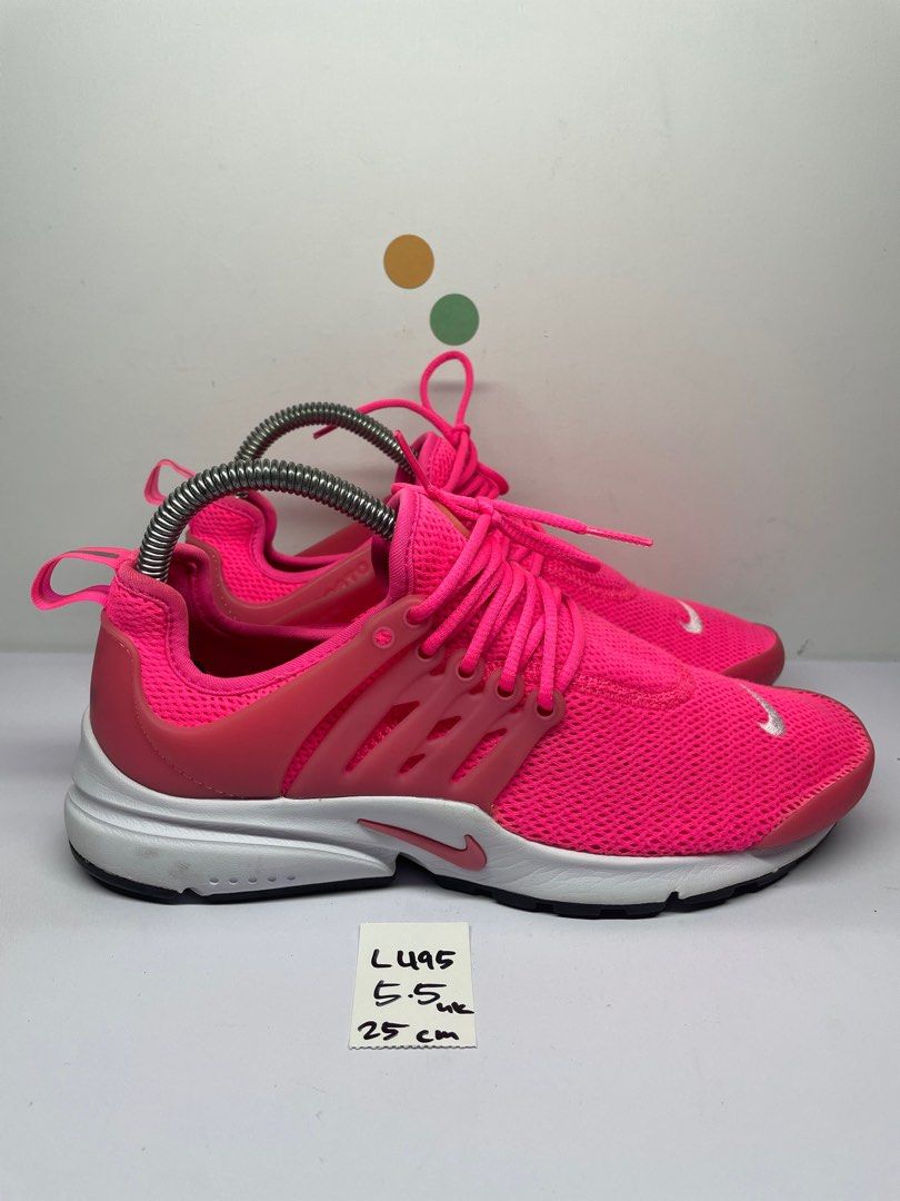 Pink nike deals presto