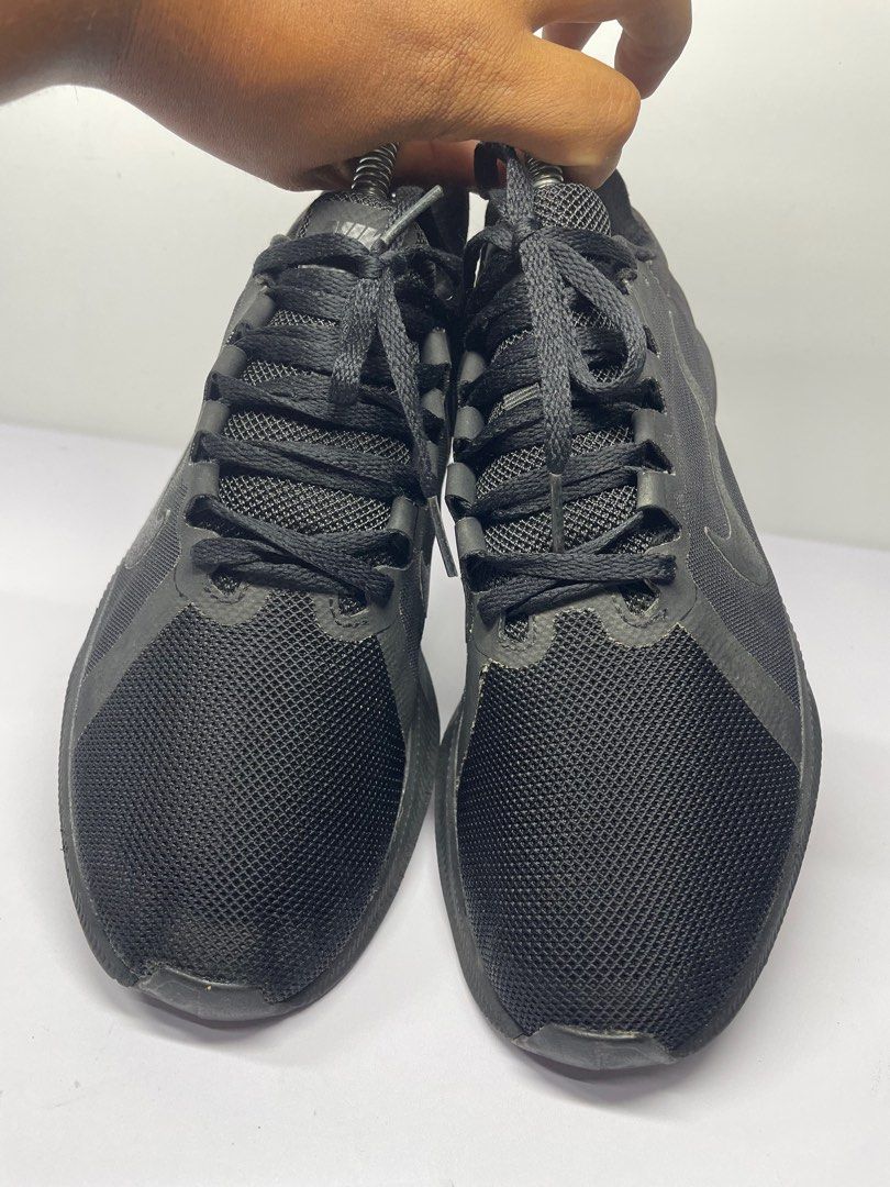 Nike running 6uk Women s Fashion Footwear Sneakers on Carousell