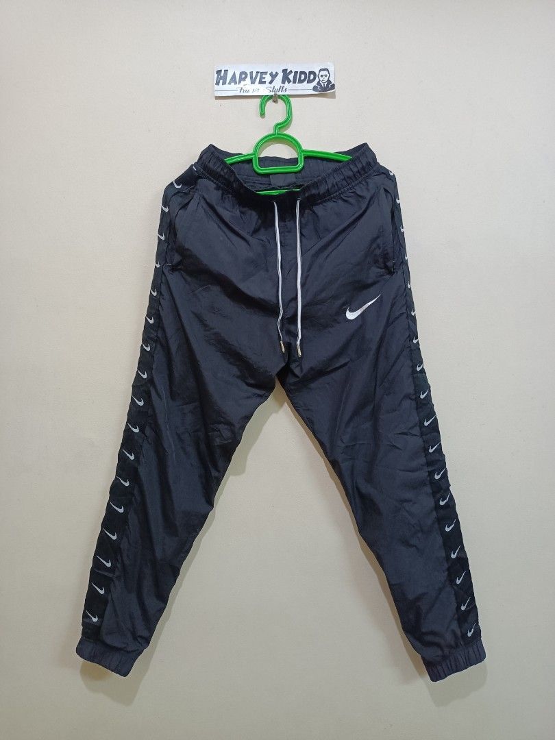 Nike Woven Pants Men s Fashion Bottoms Joggers on Carousell