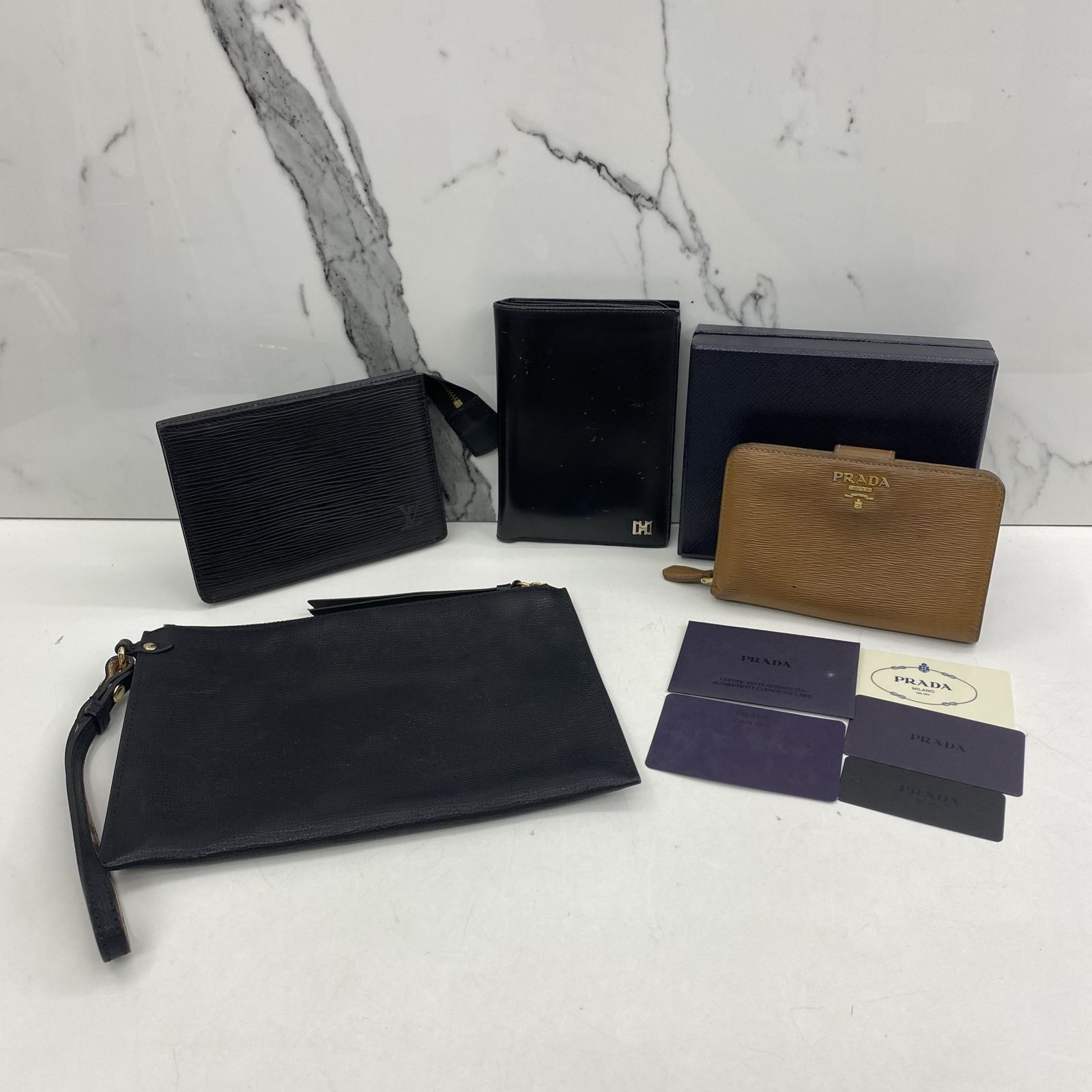 NO REFUND READ DESCRIPTION PRADA BURBERRY LOUIS VUITTON FERRAGAMO WALLET AND POUCH SET OF 4 239000742 WE