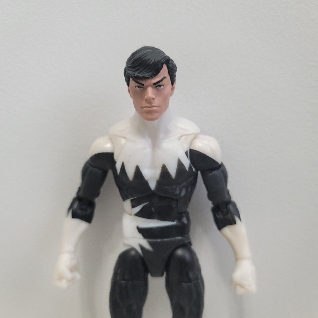 NORTHSTAR AND AURORA from Alpha Flight Marvel Legends Box Set (Category: Figurines & Statues) located in Quezon City. Submitted by jasperstoyvault (Listing ID 1280290757, Image 2). Description: Items are new. I still have them still in the box. Photo is just for reference. The items will be cut out from the rest of the packaging so they will never be removed from its plastic holding the item in the box. Bought and shipped from US. Request photo i