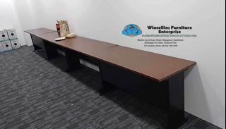 Office table - freestanding desk