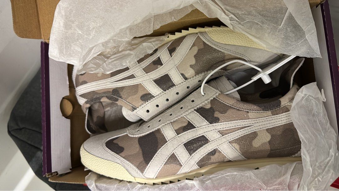 onitsuka tiger mexico slip on deluxe (Category: Sneakers) located in Singapore. Submitted by lunzz_709 (Listing ID 1280232815, Image 1). Description: Brand new. Delivery not included .