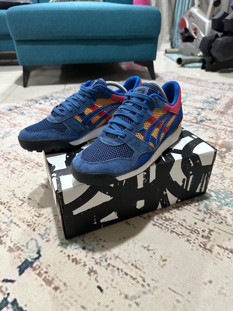 Asics store tiger shinjuku