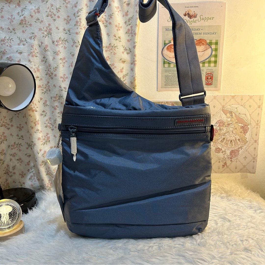 Original Hedgren Fate buddy bag Men s Fashion Bags Sling Bags