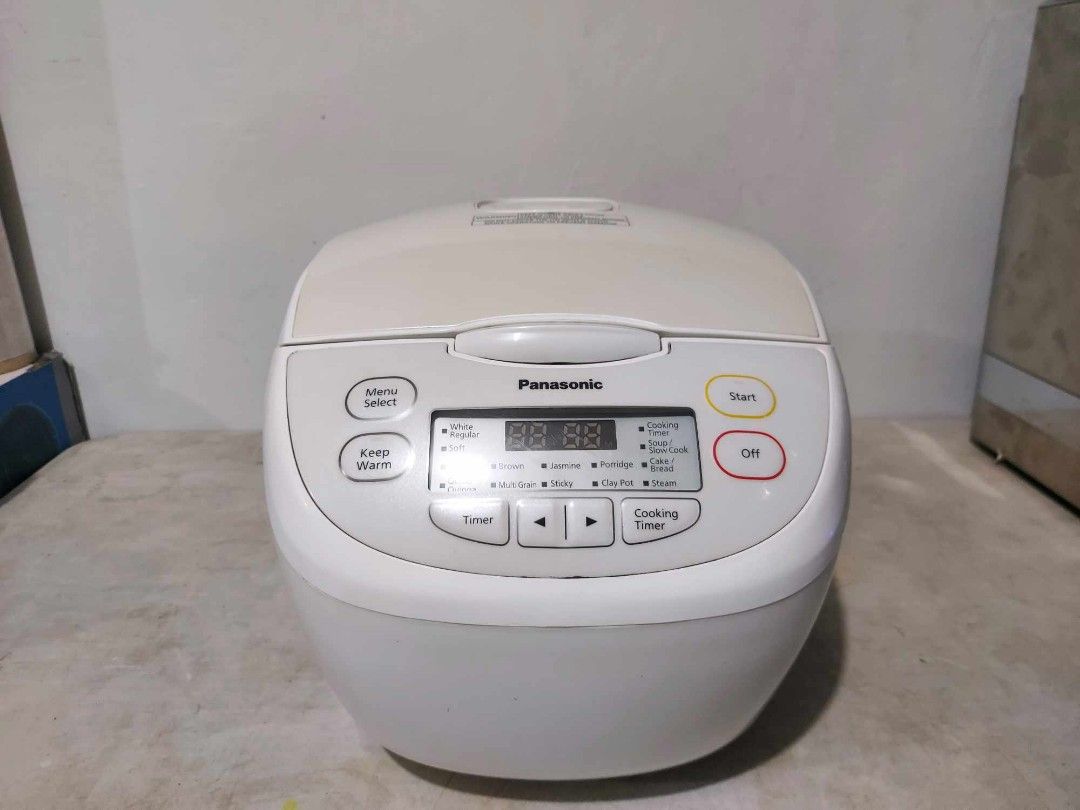 Panasonic Rice Cooker (Category: Cookers) located in Taytay. Submitted by mikz_1303 (Listing ID 1280161697, Image 2). Description: Panasonic Rice Cooker 📌Model:SR-CN188 📌220V 📌Australian Mall Pullout 📌Use as demo unit 📌No box 📌ISSUE sratch.