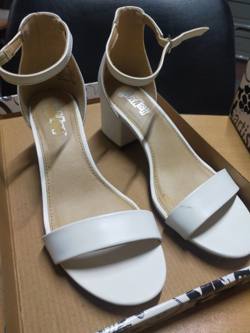 Payless shoes white heels deals
