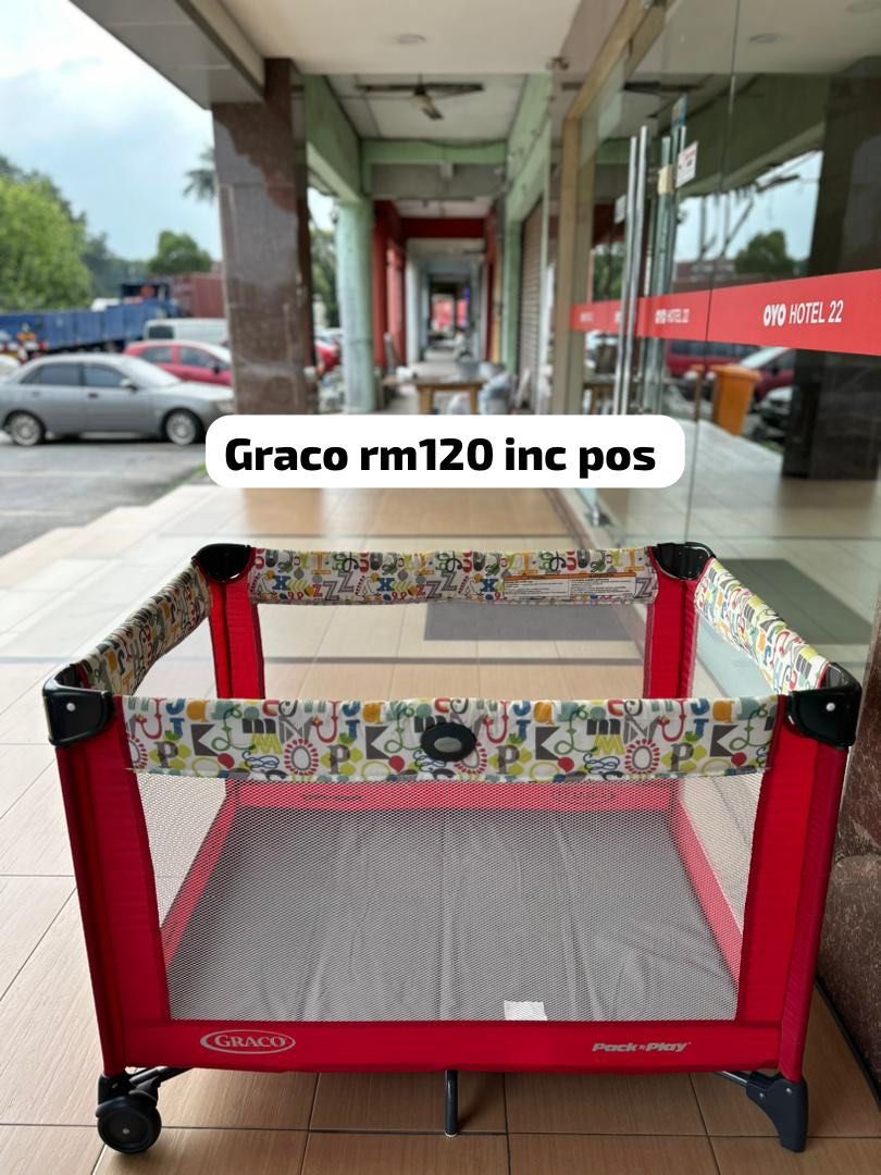 Playpen Graco red, Babies & Kids, Baby Nursery & Kids Furniture, Cots ...