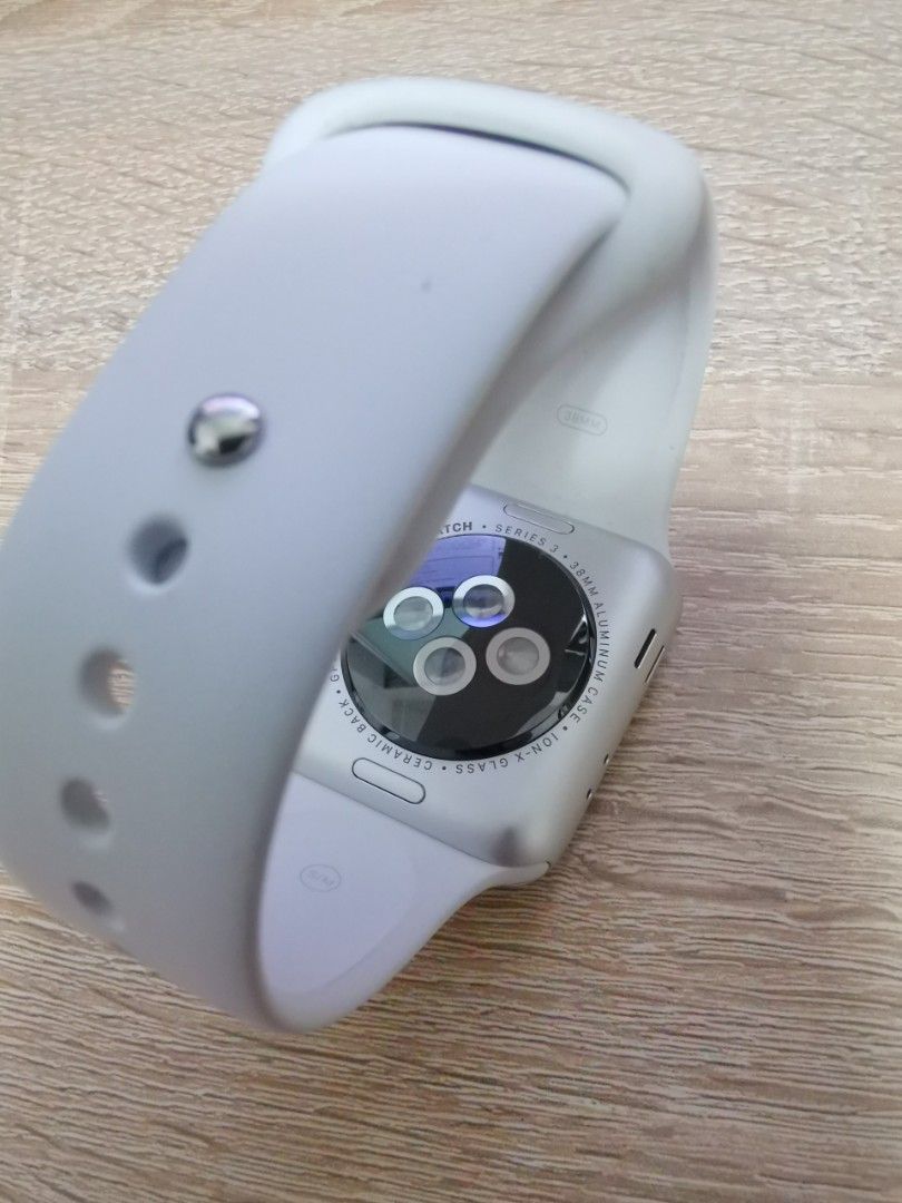 Preloved Apple Watch Series 3 GPS Cellular 38mm White Sport Band