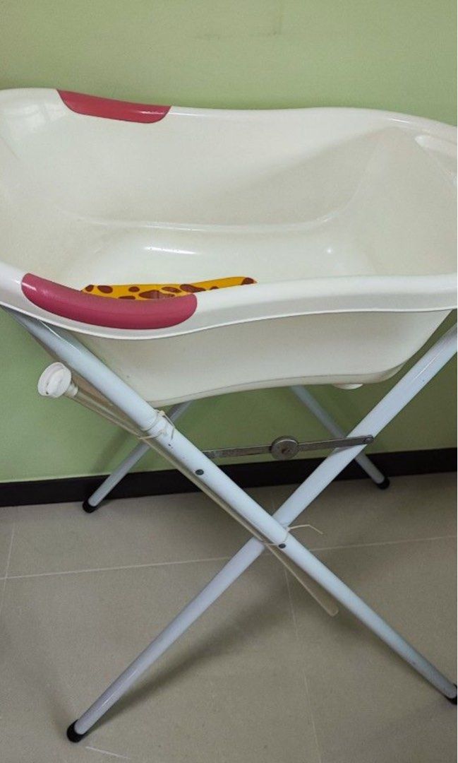 Puku bath tub size m Babies Kids Bathing Changing Other