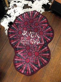 RVCA Statement Carpet