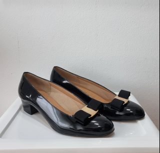 Pump shoes top on sale