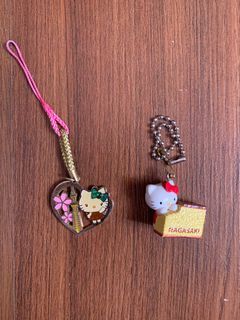 Sanrio Hello Kitty Keychain Set