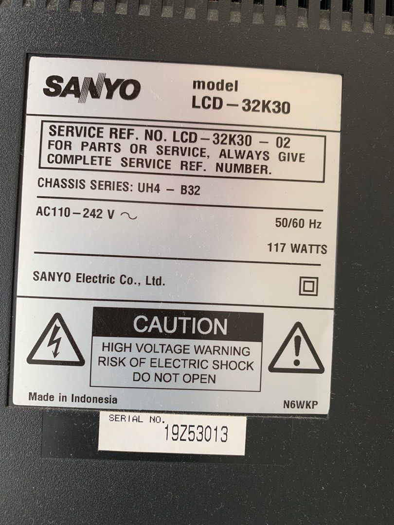 Sanyo 32” Lcd tv w/ wall mount bracket (Category: TV) located in Paranaque City. Submitted by edwinsouy (Listing ID 1280200151, Image 2). Description: .
