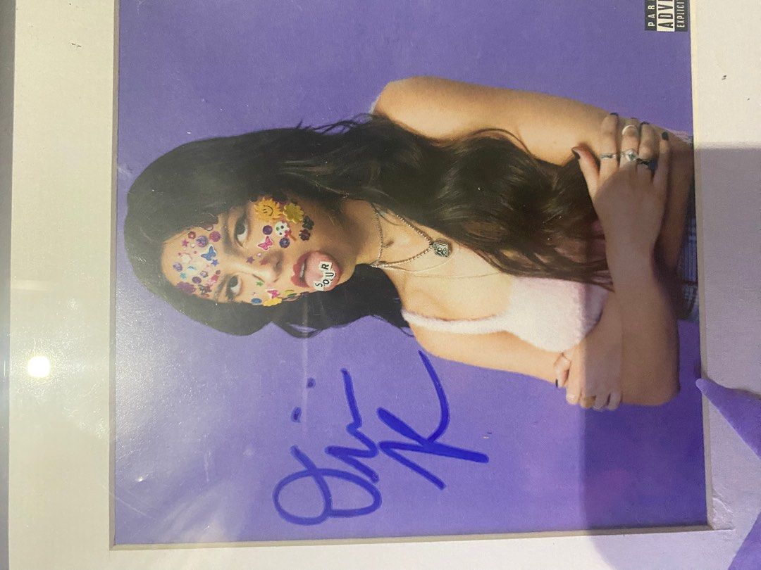Sour Signed Olivia Rodrigo Album CD Framed (Category: CDs & DVDs) located in Las Pinas. Submitted by averyyes.13 (Listing ID 1280196442, Image 2). Description: Framed Hand-signed Sour CD/Album by Olivia Rodrigo.