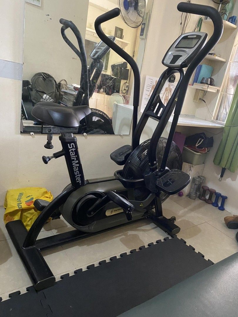 STAIRMASTER AIRBIKE ( HIIT BIKE), Sports Equipment, Exercise & Fitness