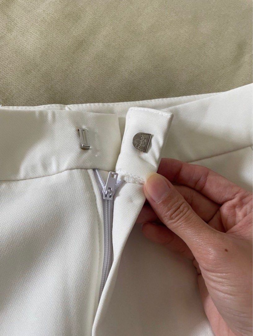 The Underground Designer - Chloe pants (Category: Other Bottoms) located in Quezon. Submitted by indmlnt (Listing ID 1280052559, Image 3). Description: -Bought from IG at The Underground Designer -Original price is $1680 -Very nice in actual -13” when laid flat. (Best fit 25-26” waistline) -RFS: I sized up.