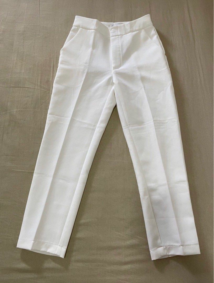 The Underground Designer - Chloe pants (Category: Other Bottoms) located in Quezon. Submitted by indmlnt (Listing ID 1280052559, Image 1). Description: -Bought from IG at The Underground Designer -Original price is $1680 -Very nice in actual -13” when laid flat. (Best fit 25-26” waistline) -RFS: I sized up.