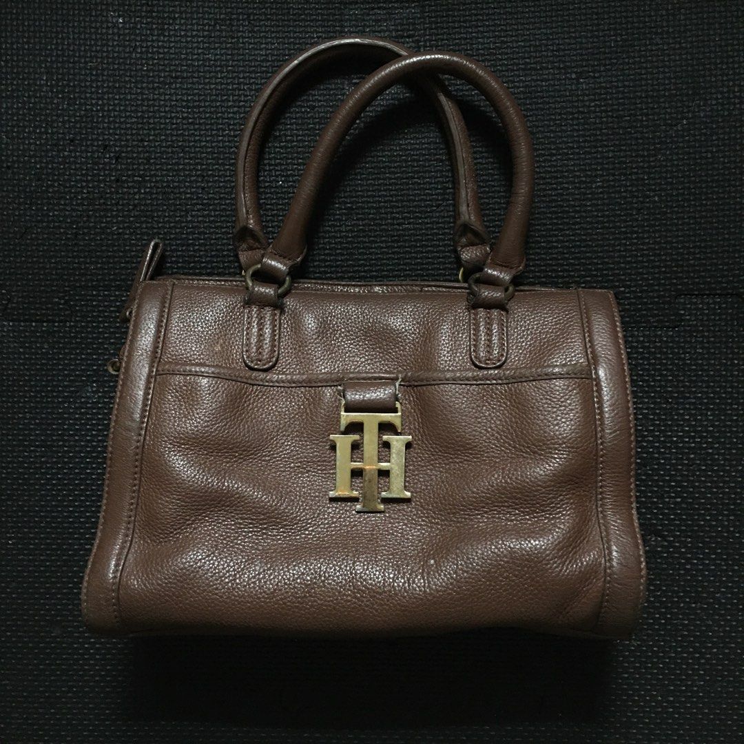 Tommy hilfiger 2025 brown leather bag