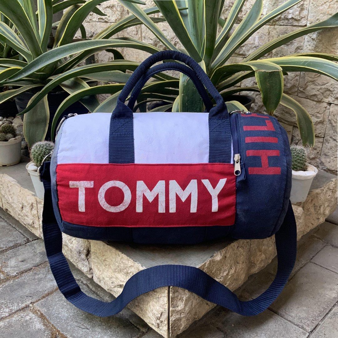 TOMMY HILFIGER DUFFLE BAG NAVY SMALL, Fesyen Pria, Tas Dompet