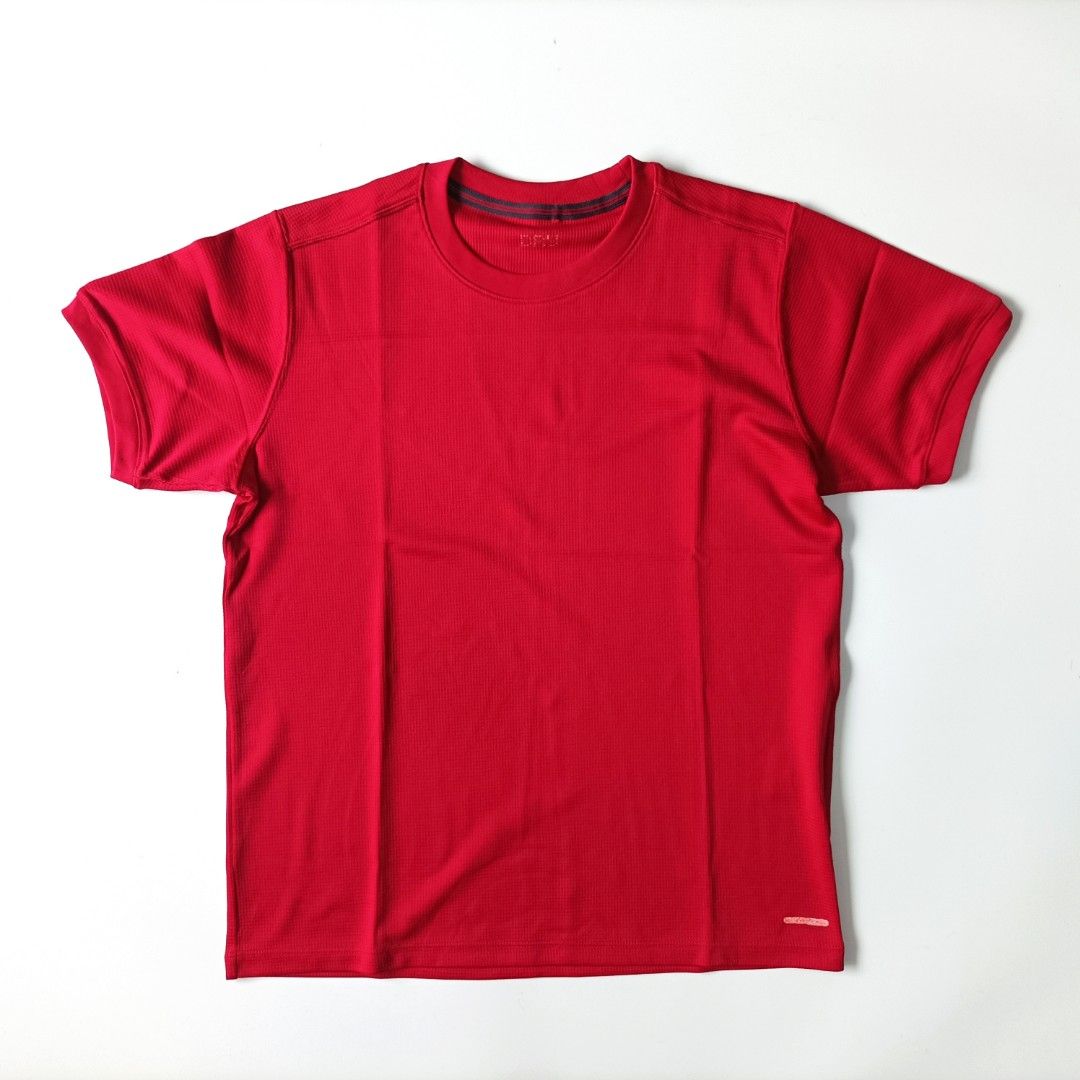uniqlo running shirts