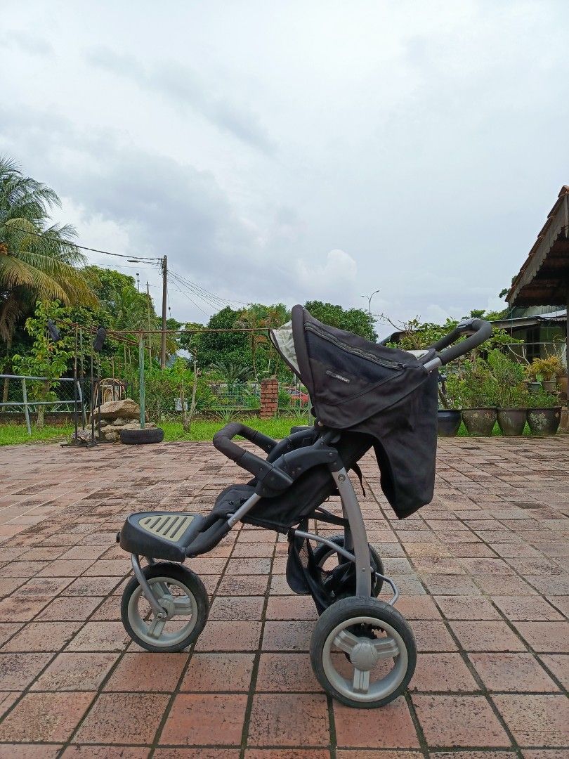 Urban detour double outlet buggy