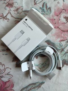 (Category: ) located in . Submitted by declutterbylouise (Listing ID 1280229569, Image 1). Description: .