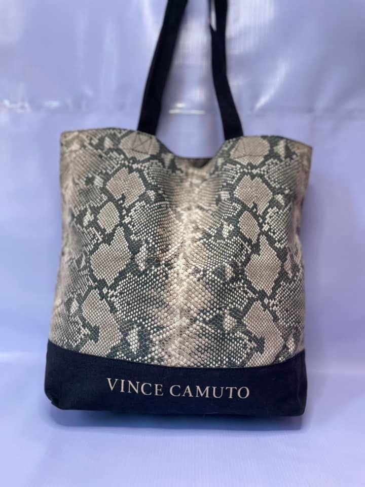 Vince camuto deals jass tote