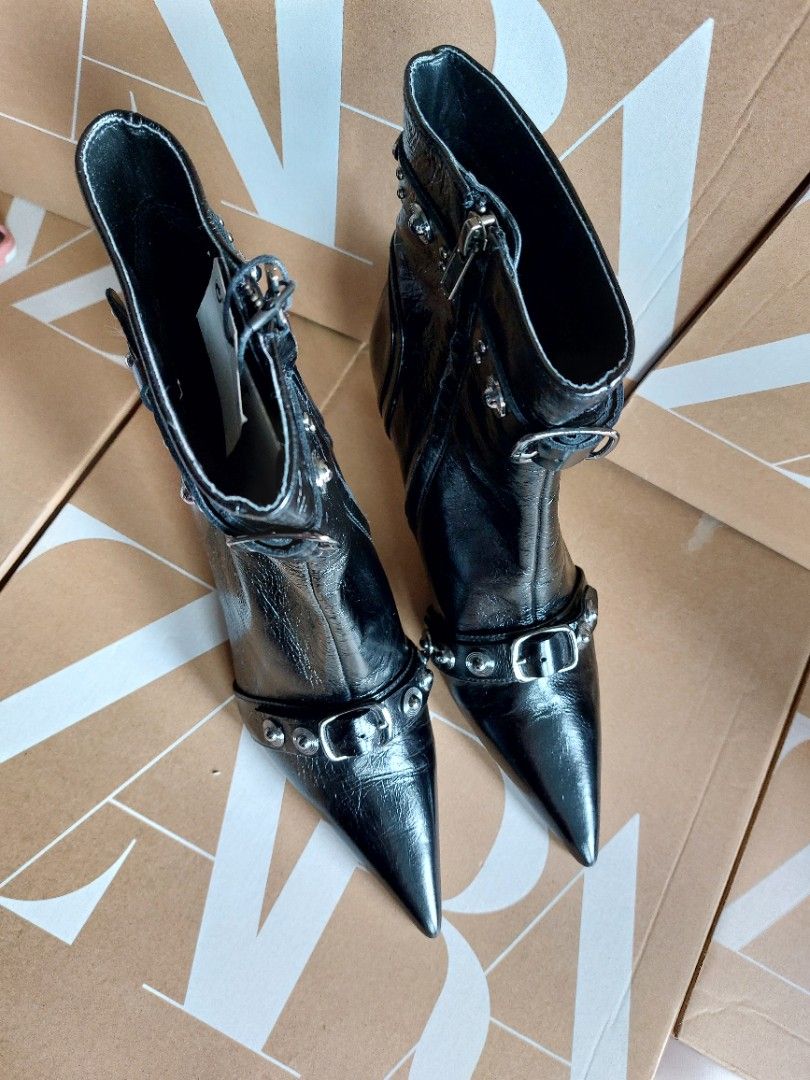 Black studded ankle shop boots zara