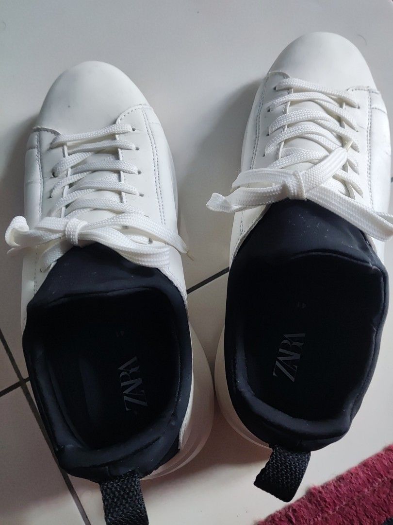 Zara white black shoes Men s Fashion Footwear Sneakers on Carousell
