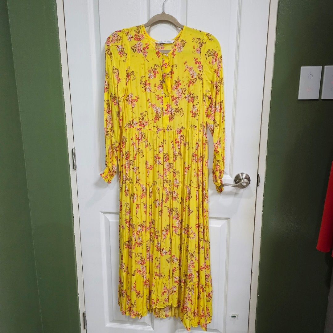 fitted lace wedding dress ZARA Yellow Satin Maxi Dress UK XS main image 1