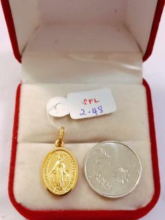 18k Saudi Gold Miraculous Medal Pendant