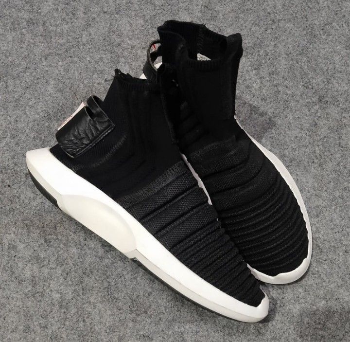 Adidas Crazy Sock Fesyen Pria Sepatu Lainnya di Carousell