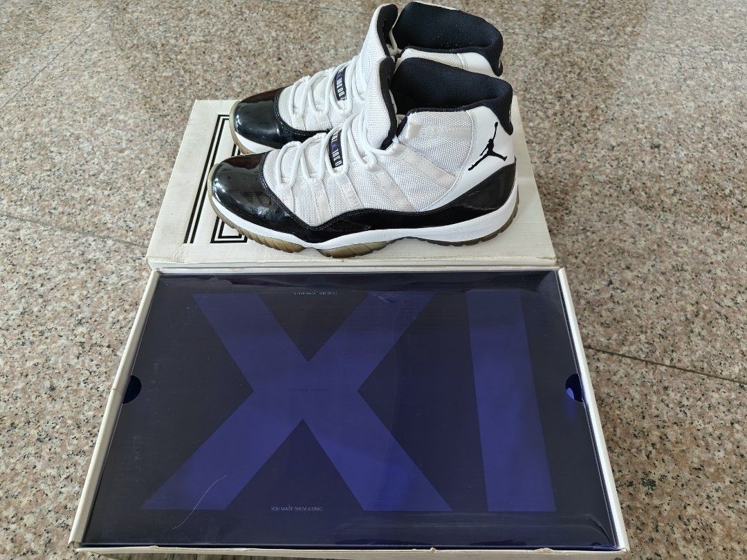 Air jordan 11 concord size 9 hotsell