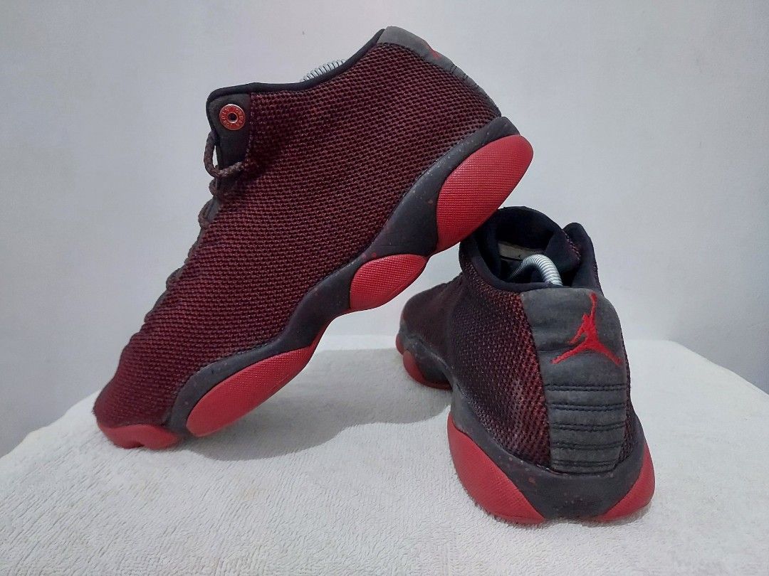 Jordan horizon low deals black and red