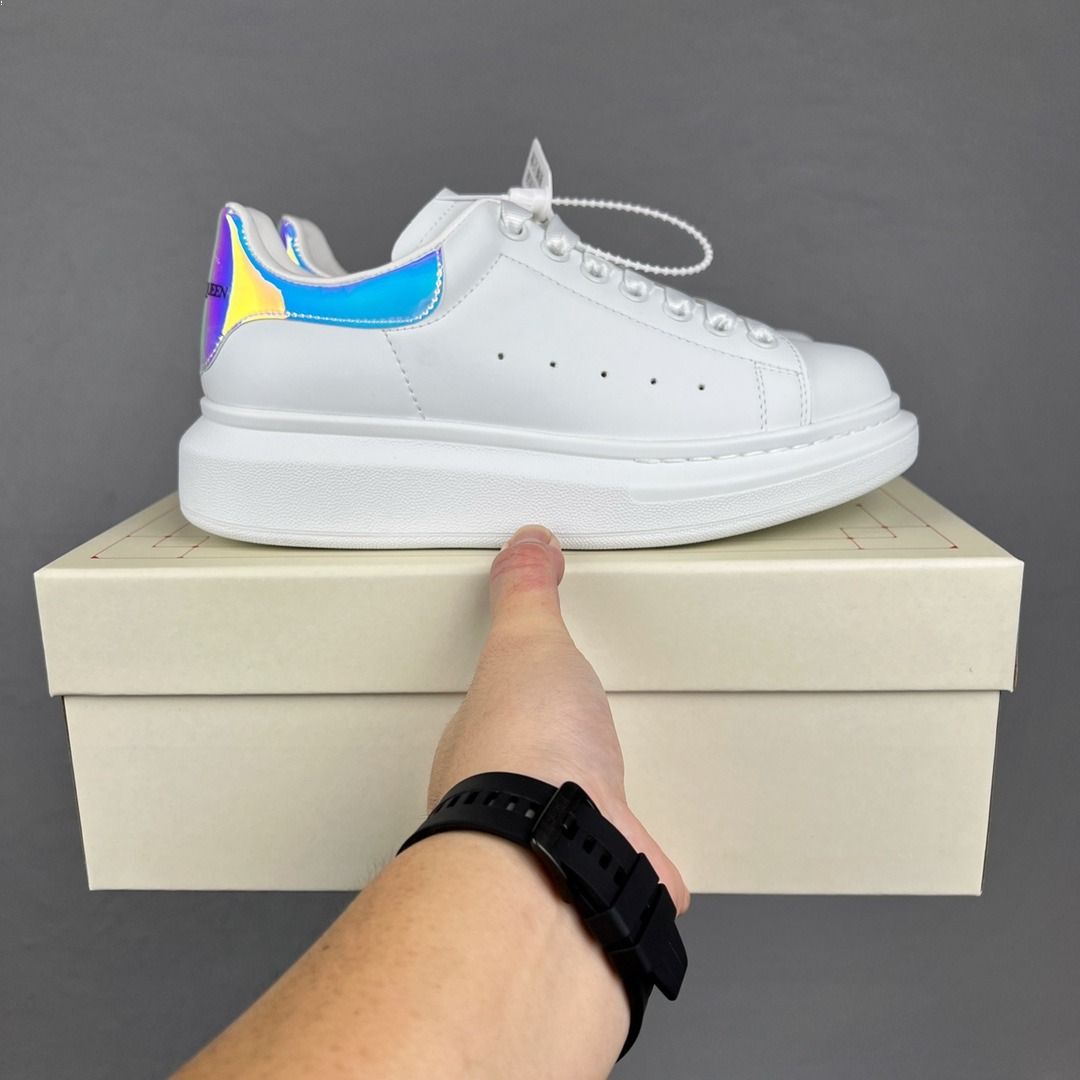 Alexander McQueen Sole Leather Sneakers Low Top Men's and Women's Wave Shoes 35-44 (Category: Footwear) located in Ajax. Submitted by danielleba05386 (Listing ID 1280521556, Image 3). Description: Other colors/styles welcome PM Not often online, PM Figure 2 contact video for actual shooting, ordering reduced Welcome to wechat: xiemi2018 what * app: (+86) 1508 017 5671.