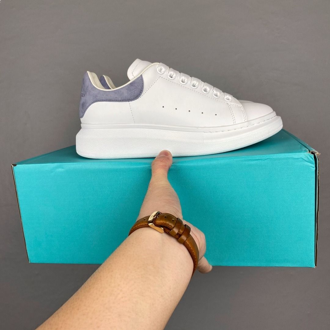 Alexander McQueen Sole Leather Sneakers Low Top Men's and Women's Wave Shoes 35-44 (Category: Footwear) located in Ajax. Submitted by quintonmor39378 (Listing ID 1280523491, Image 1). Description: Other colors/styles welcome PM Not often online, PM Figure 2 contact video for actual shooting, ordering reduced Welcome to wechat: xiemi2018 what * app: (+86) 1508 017 5671.